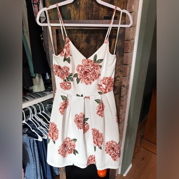 White Floral Dress - Picture 1 of 3